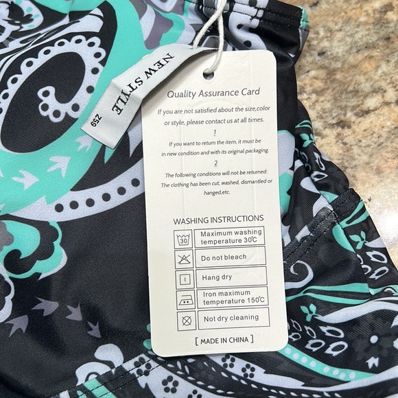 XXL New Style Tankini Bathing Suit Set - Picture 2 of 6